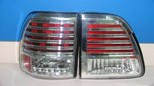 ĐÈN HẬU LED TOYOTA LAND CRUSER LC100 1998~2002